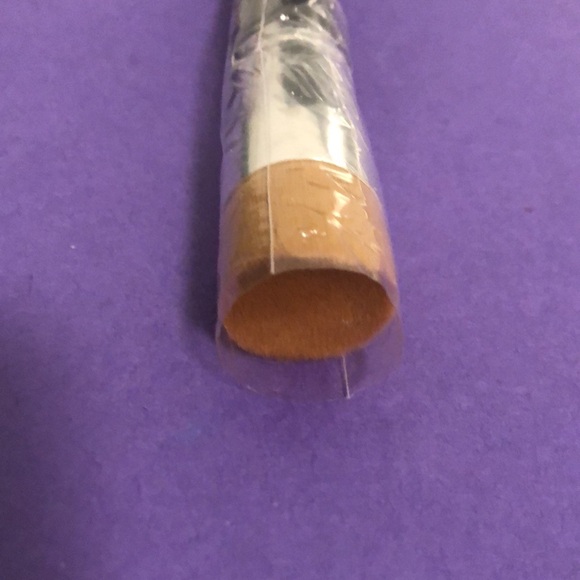 NEW [Laura Geller] Liquid Angled Foundation Brush, Designer Makeup Tool - Picture 6 of 6